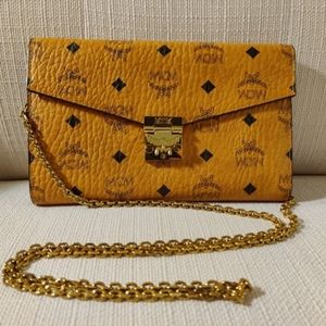 Mcm patricia continental